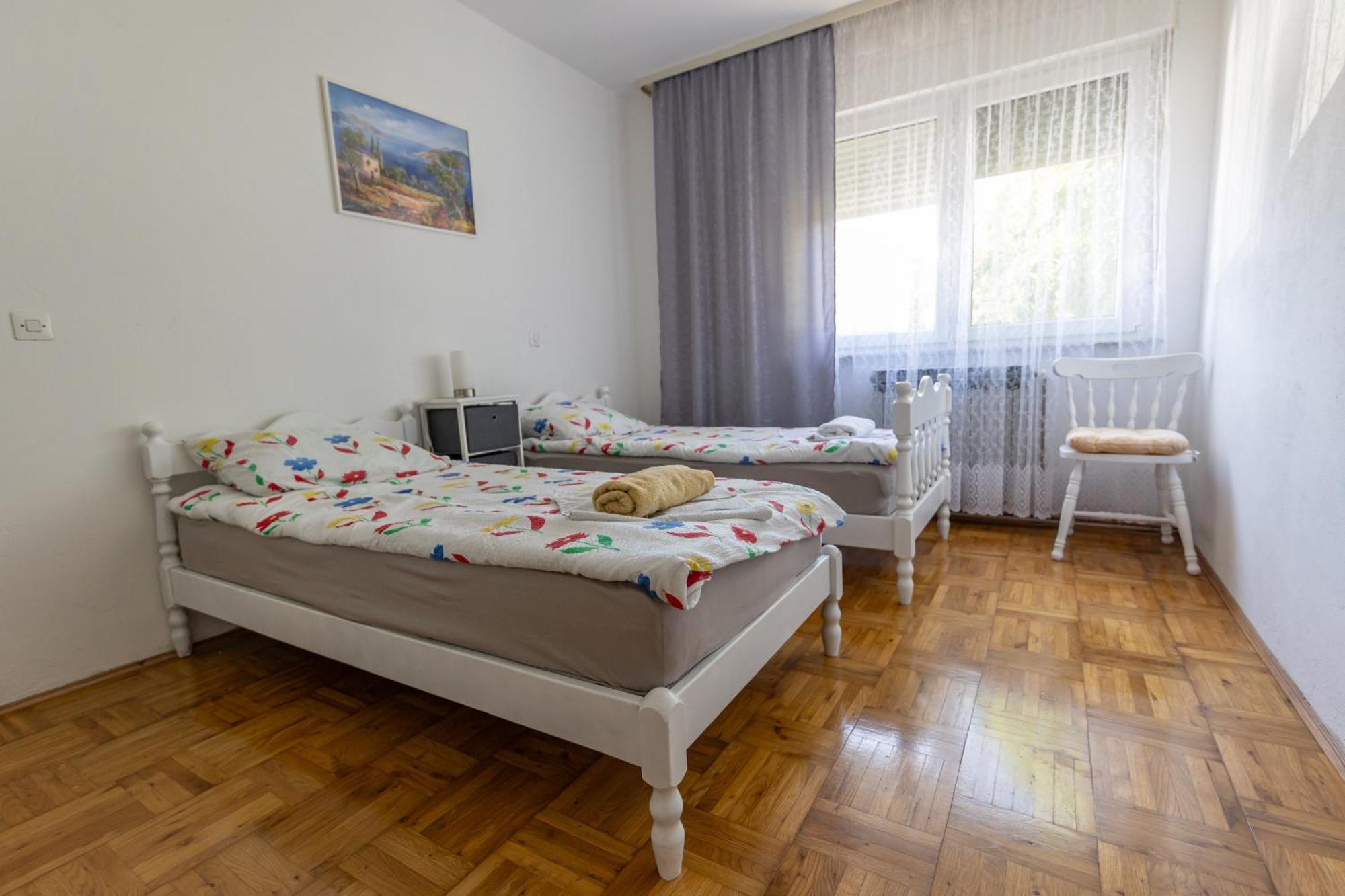 Apartman Marta I Soba Maja Gradiste Kültér fotó