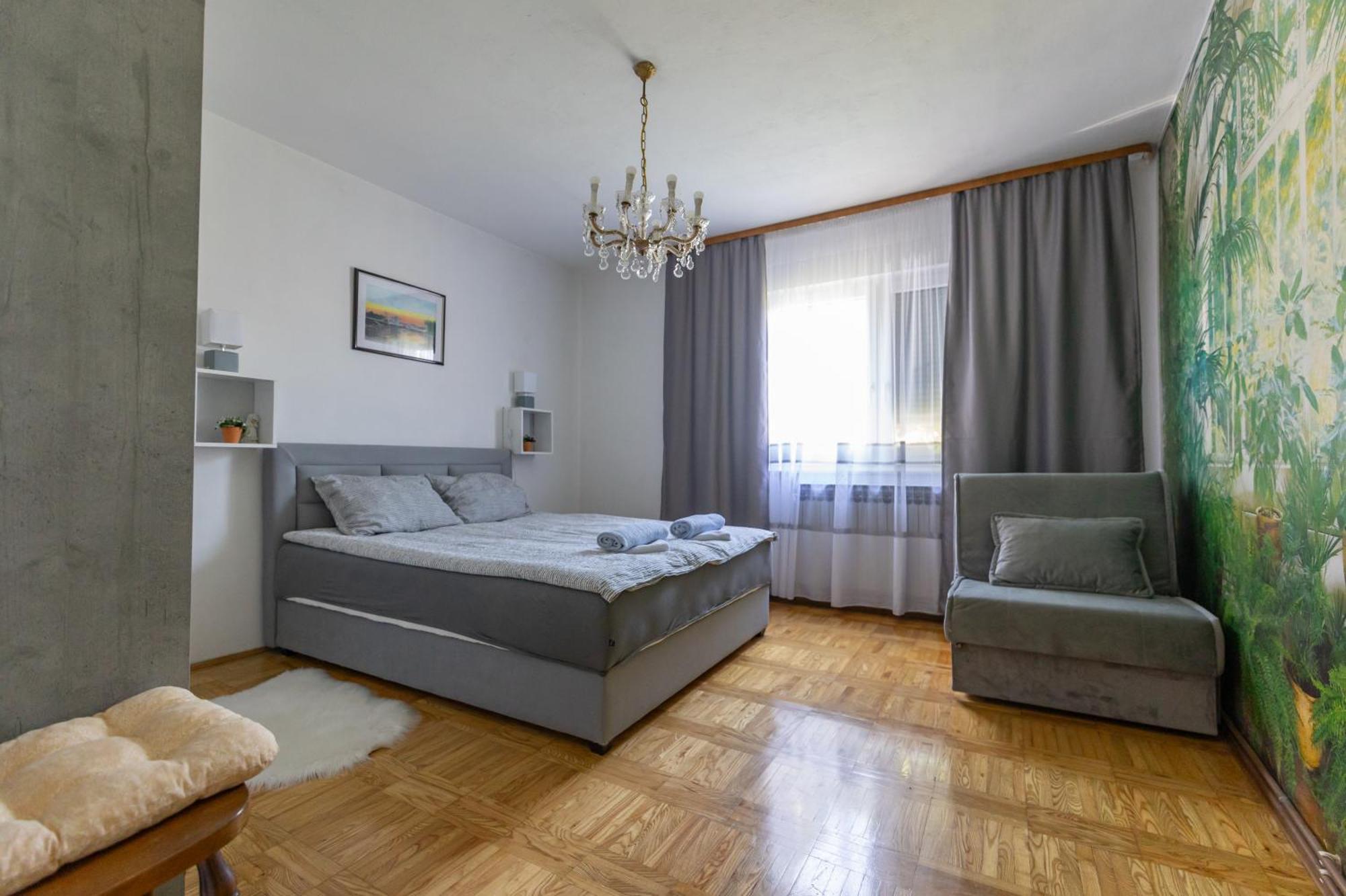 Apartman Marta I Soba Maja Gradiste Kültér fotó